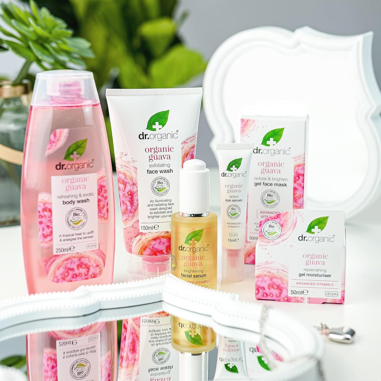 Dr Organic Guava Body Wash, Shower Gel, Mens, Womens, Natural, Vegan, Cruelty-Free, Paraben & SLS-Free, Organic, 250ml, Packaging may vary