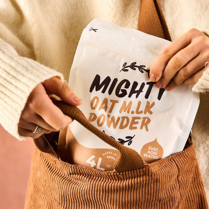 MIGHTY Oat Milk Powder, (375g Bag, Makes 4L of Oat M.lk), Vegan Coffee Creamer, Ideal for Camping, Travelling, Festivals