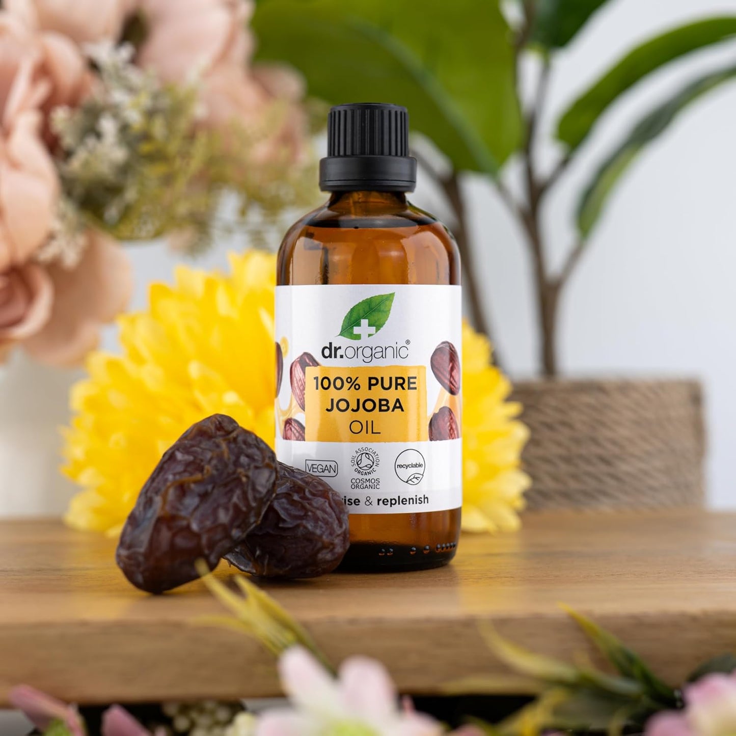 Dr Organic Jojoba Oil, 100% Pure & Natural, Moisturising, Multi Action, Face, Body & Hair, Massage, Carrier Oil, Aromatherapy, Vegan, Cruelty Free, Paraben & SLS Free, Certified Organic, 100ml