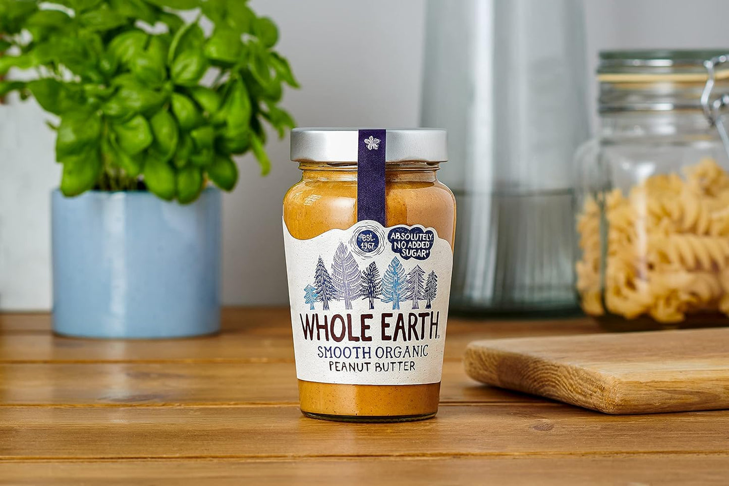 Whole Earth Smooth Organic Peanut Butter, 340 g Jar, Original Nut Spread Made with All Natural Ingredients, No Added Sugar, Gluten Free, Vegetarian & Vegan Friendly