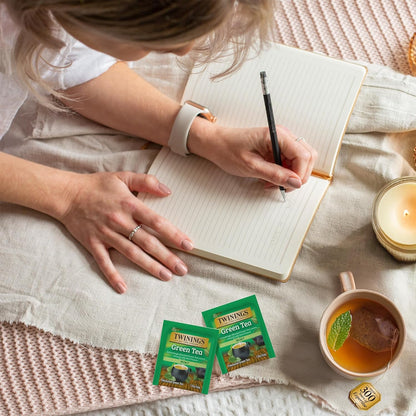 Twinings Wild Berries Herbal Tea Individually Wrapped Bags, 20 Count (Pack of 1), Full-Flavoured, Naturally Caffeine-Free, Enjoy Hot or Iced, 20 Teabags